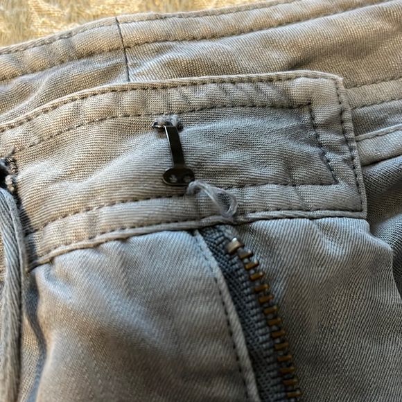 Sundance cargo pants with pockets galore! Size 14. - Picture 5 of 5